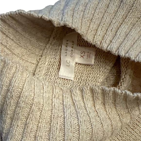 LC Lauren Conrad Soft Cream Turtleneck Sweater - Picture 5 of 7